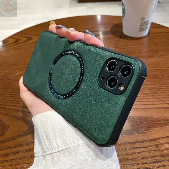 Magnetic Charging Case for Mobile Phones - Gadgetmanic